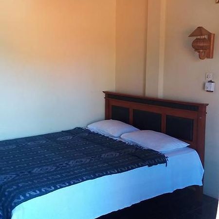 Surf Doggie Inn Kuta Lombok Dış mekan fotoğraf